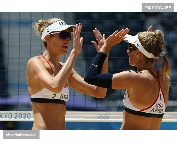 福德与女友布克尔斯WNBA重聚，康涅狄克组合再现